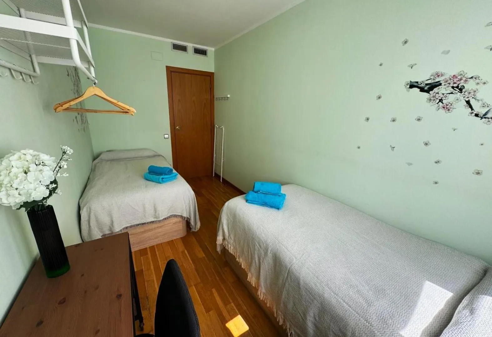 Rooms Nuevo Aribau Βαρκελώνη Bed and Breakfast